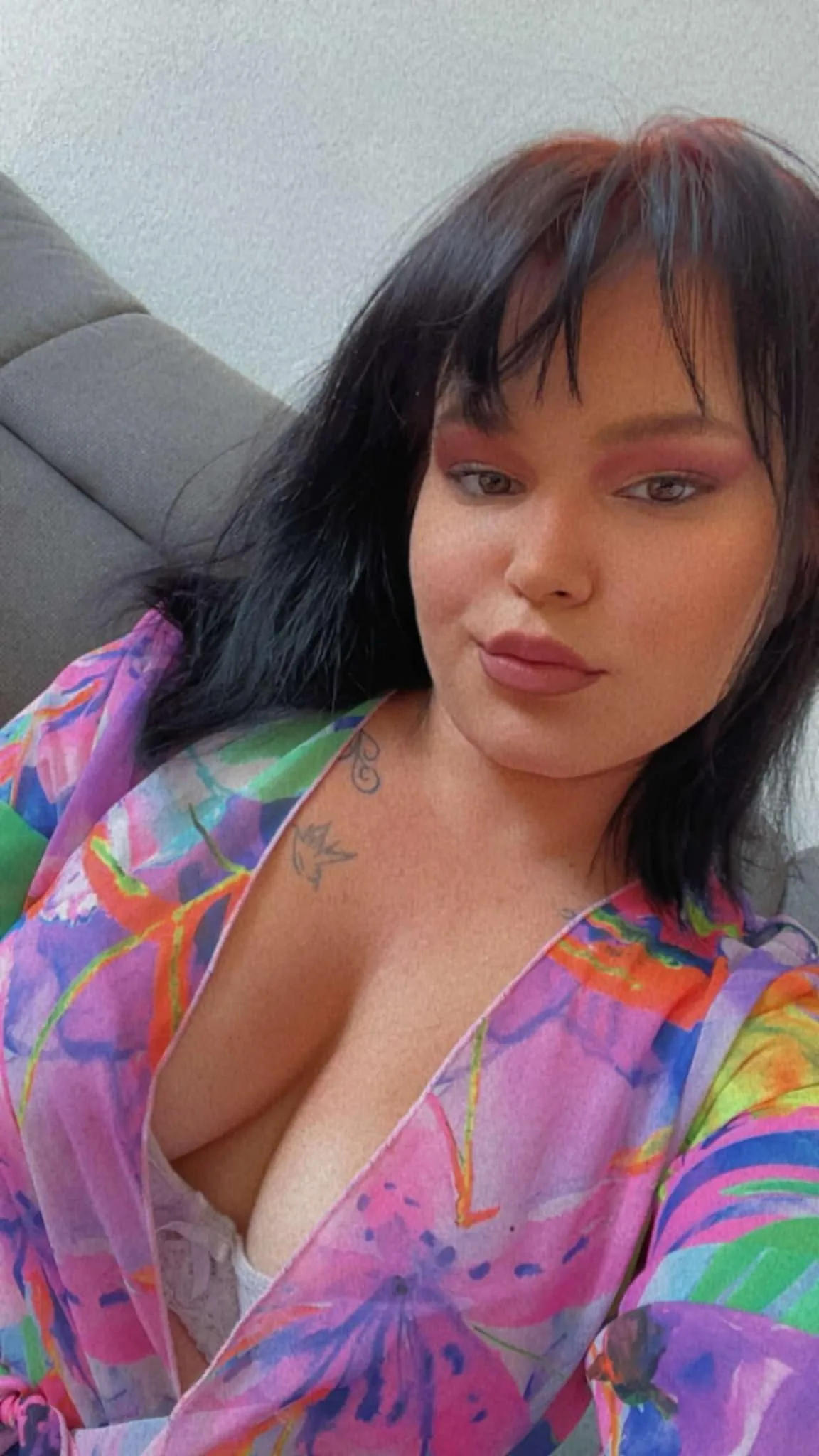 At Vanessa - Escort Glasgow